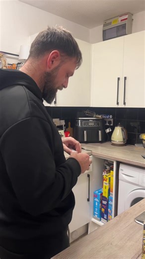 mrcheekydeals (@mrcheekydeals)’s videos with original sound - mrcheekydeals