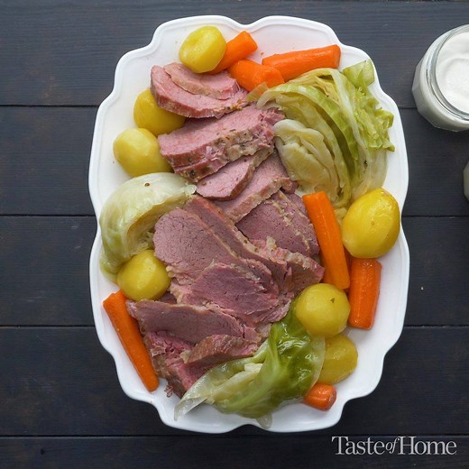 485K views · 988 reactions | It may be the most famous dish to eat on St. Patrick's Day, but this Irish-American corned beef recipe is a favorite at our table all year long. > Get the recipe for Favorite Corned Beef and Cabbage: https://trib.al/gXr6iMF | Taste of Home | Facebook