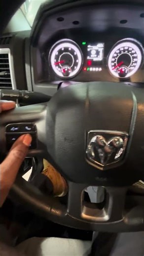 2021 Ram 1500 classic 5.7 liter hemi oil life reset call or text for all repairs 901-859-4567