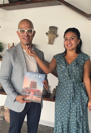 Todos quieren saber sobre Periplos… y no es para menos. La nueva revista de viajes de Viajes Rosario ya está dando de qué hablar. Entre opiniones, sonrisas y un brindis por las nuevas aventuras, descubrimos páginas llenas de destinos, inspiración y experiencias que invitan a viajar más. 📖🥂 Periplos ya está aquí… listo para inspirar tu próxima aventura. https://heyzine.com/flip-book/f5fa2a2366.html #Per#Periplosa#ViajesRosariospiraciónParaViajar #Peru #Parati