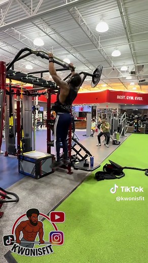 Muscle Up Burpees: Advanced Gym Calisthenics Drill