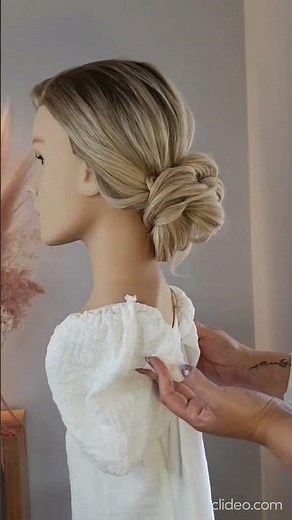 Comment faire un chignon bas pour cheveux fins ?