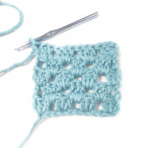 How to Crochet a Granny Stripe in Rows - Easy Crochet Patterns