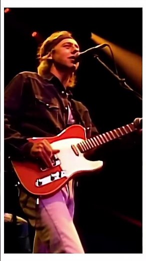 Dire Straits – Walk of Life 🎸 | Classic 80s Rock Anthem (1985) #DireStraits, #WalkOfLife,