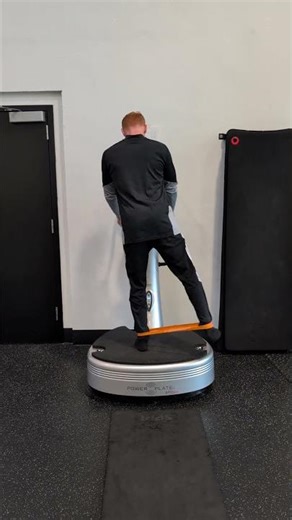 Hip abduction Mini band on Power Plate Vibration