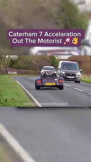 Modified Caterham 7 Showcases Epic Acceleration at Carmeet