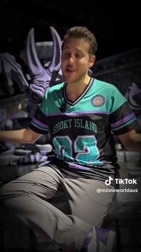 Sneak Peek of SCOOBY-DOO! Spooky Coaster at Movie World