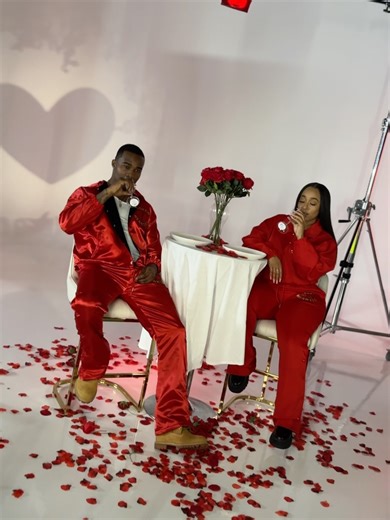 Q11 Photo Behind The Scenes on Instagram: "Executive energy, cohesive vision... Thank you @profit_midwest for trusting Q11 with this ‘Executive Level Group Session’ 🌟 @q11photography"