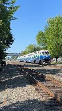 SDRX 910 F59PHI leads Sounder 1511 south out of Kent w/ amazing K5LA on 06/02/23 #shorts #sounder