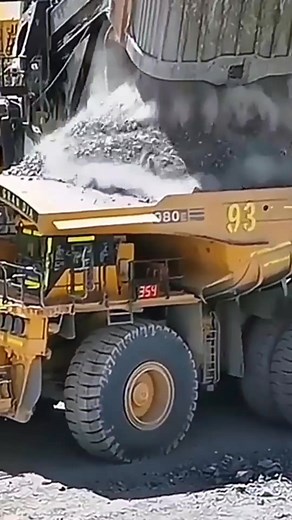 No Matter How Heavy Life Gets… P&H 4100 Keeps Moving! Lol.. #HeavyEquipment #MiningLife #PNH4100 #HaulTruckLoading #NeverStopWorking | Earthmover Legends