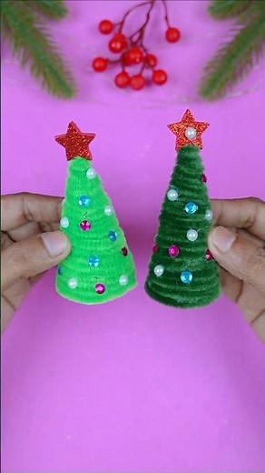 Pipe cleaner crafts - DIY Mini Pipe Cleaner Christmas Tree | Easy Holiday Craft🎄