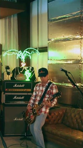 Early Street Villains - "So Far Away" #punkrock #rock #indie #90s #90smusic