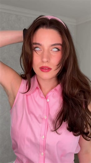 dressing as an AI robot (Iris from Companion)