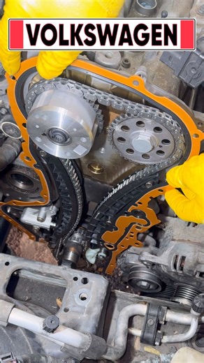 GOLDEN HANDS MECHANIC 😉 on Instagram: "How to Replace the 1.4 TSI Timing Chain PROPERLY | Tools, Torque Specs, Sequence. • Timing chain replacement on the 1.4 TSI EA111 engine - the first-generation 1.4 TSI with a chain-driven timing system, used in VAG vehicles before the switch to a timing belt. This video shows the correct and complete timing chain replacement procedure for engines with the following codes: CAXA, BMY, BLG, CAVD, CAVE, CTHD, BWK, CDGA, including both turbocharged and Twinchar