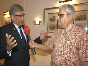 Indian-born American computer scientist and director of the US's mega science funding agency, Professor Sethuraman Panchanathan, wishes good luck to Lander Vikram, which carries a tiny American experiment. He spoke exclusively to NDTV. | NDTV | Facebook