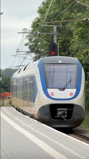 NS Sprinter (SLT) train departs from Amstel station 🇳🇱