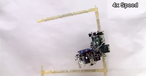Constructor robot assembles and disassembles structures as it climbs