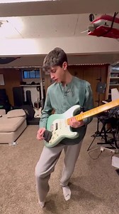 1.4K views · 6.8K reactions | The Mini Guitar Amp Pro's 2W output delivers a rich tone that enhances your playing experience with crisp, clear sound.  Whether you're practicing or performing, it ensures your guitar or bass sounds its best.  | Roseionly home | Facebook