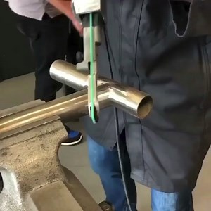 1.7K views | The FEIN BF 10-280 E is a high-performance belt file for reaching corners and edges in stainless steel processing! Features:  FEIN High-Performance motor.  Easy operation with a 180° arm rotation for flexible positioning. Variable speed, offering for protection of sensitive surfaces.  Soft Start  Wide Range of available accessories. | Fein | Facebook