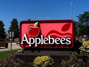 Kids Eat Free On Fourth Of July At Applebee's In Oceanside