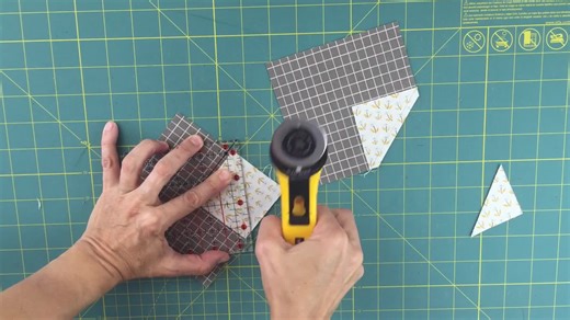 13K views · 582 reactions | Bow tie is a versatile traditional quilt block. Watch the full tutorial and learn how to make it: https://youtu.be/wAR15CyQyZw | TeresaDownUnder | Facebook