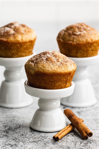 10K views · 139 reactions | Comment 'MUFFIN' to snag the Snickerdoodle Muffin recipe! 療 A delightful twist on the classic cookie, these muffins are fluffy, sprinkled with cinnamon sugar, and radiate warm, cozy vibes. Perfect for cookie lovers looking for muffin magic! | Tastes Better From Scratch | Facebook