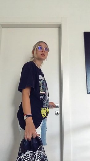 @anguuuus I couldn’t duet yours so here it is 🥴🤓 #fyp #egirl #idkher #newtotiktok