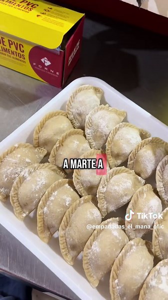 Hacemos envíos a todo el planeta de LAS MEJORES EMPANADAS. #comidarapida #empanadas #foodtruck #comida #envios #empanadaselmaná #ventaspormayorymenor #bocaditos #emprendimiento #trabajando