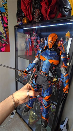 Deathstroke Hot Toys is still great