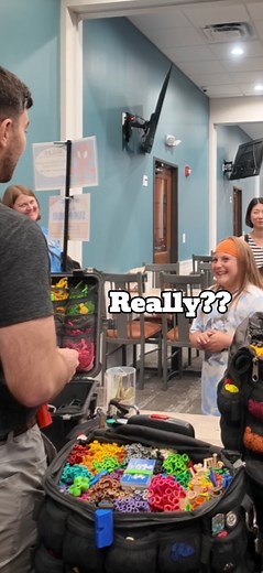 Confused Balloon Guy 🤔 | Premier Entertainment - Balloon Artists, Balloon Twisters, & More