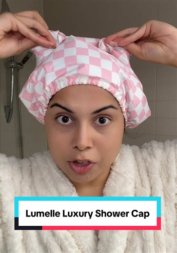 The luxury large shower cap that will transform your hair wash days and maintain your hair styles for longer! #lumelle #luxuryshowercap #satinshowercap #showerbonnet #BlackFriday