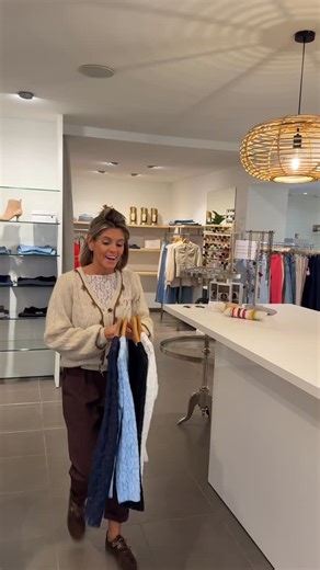 Avanzati / januari 2026 solden in combinatie met nieuwe lente collectie Diestersteenweg 211 3510 Kermt bij Hasselt Bestellen kan telefonisch via de winkel tel 011 214480 Via privé bericht Facebook Via privé bericht Instagram Via whatsapp 0478 316002 Shoppen in de winkel kan de volgende dagen Vrijdag 9 januari open van 10-17u Zaterdag 10 januari open van 10-17u #winkelen #solden #kortingen #sales | Avanzati