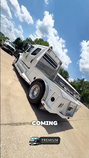 Why Everyone Wants This Pre-Emission 2007 Freightliner M2-106 SportChassis Hauler