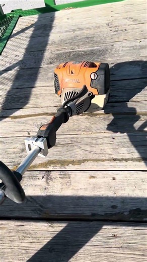 Maintenance and running this Stihl edger. #oklahomasmallbusiness #lawnmowingbusiness