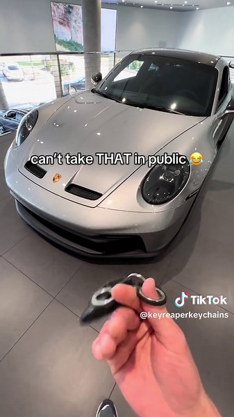 Keychain Karambit: The Ultimate Accessory for Men