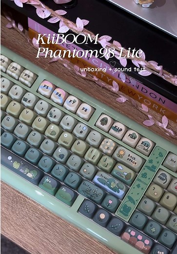 Kiiboom Phantom98 Lite review — green mechanical keyboard unboxing