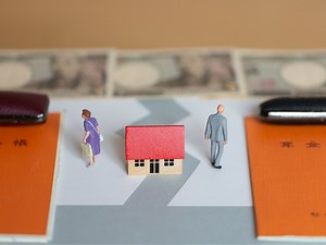 60代の離婚に勇気づけられる妻たち。熟年離婚は「正直面倒」「経済的に不安」でも、もう嫌！ [人間関係] All About