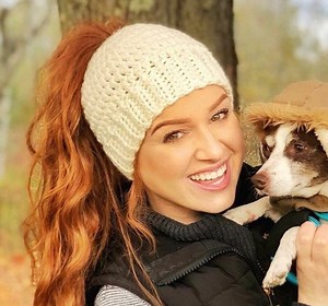 Womens Beanie With Ponytail Hole - Messy Bun Beanie - Ponytail Beanie - Messy Bun Hat - Gift Under 30 - Gift for Her- Christmas - Etsy