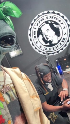 161K views · 18K reactions | This 亮 @607unc was trying to use dark Errf magic on me but it don’t work on the Zapp #spacegoddathug #ripzarlax #squadron4 #zappaz #spaygawd | Spacegoddathug | Facebook