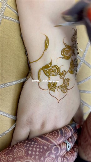 #bollywood #floraart #hennadesigns #mehndi #hennadesign #henna #floralseries #mehandi #hennamagic