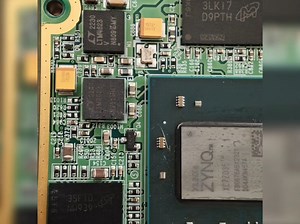 俄乌战场 俄方“前段工程师”拆解分享 美国“Silvus”公司的战术MIMO调制解调器“STREAMCASTER”的数据和拆解，它也是MANET无线电台。