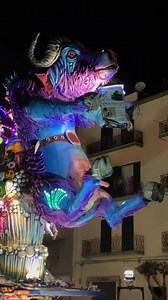 124K views · 955 reactions | Carnevale di Sciacca 2019 live. Associazione E ora li femmi tu, carro allegorico “la bufala...non è vero ma ci credo!” | Carnevali d'Italia | Facebook