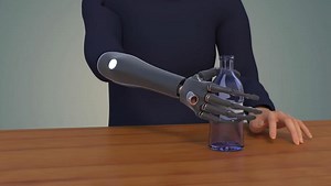 UK Engineers Develop Prosthetic Hand That Can 'See'