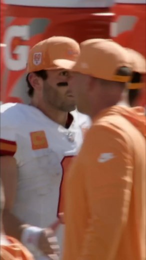 What a finish!  The Tampa Bay Buccaneers pull off an incredible victory with a last-second field goal to stay perfect at 3-0 this season!  Pure clutch energy — one kick, one chance, total silence before the explosion of cheers!  Watch until the end — this is what NFL drama is all about! #NFL #Buccaneers #GameWinner #FieldGoal #Bucs #FootballHighlights #NFLShorts #LastSecondWin #SportsDrama | Auron Plays Cuba | Facebook