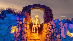 Let there be light – painting stop-motion animations by Dariustwin