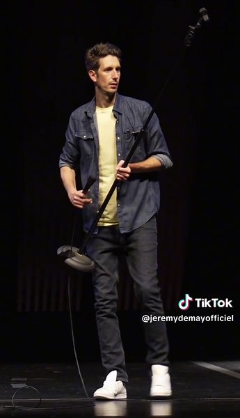 Qui simule comme ça? 😂 #standup #standupcomedy