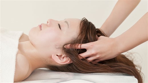 Celeb hairstylist breaks down 'dos and don'ts' of scalp massage for hair growth