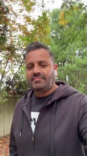 Which Computer to Buy Confused about which computer to buy? Don't worry, we've got you covered! In this short video, we'll break down the key factors to consider when choosing the perfect computer for your needs. Learn more in my IT Fundamentals - Everything you need to know about IT Course: https://www.utclisolutions.com/it-fundamentals-everything-you-need-to-know-about-it #WhichComputerToBuy #ComputerBuyingGuide #TechTips #LaptopVsDesktop #GamingPC #ProductivityPC #BestComputer #ComputerReview