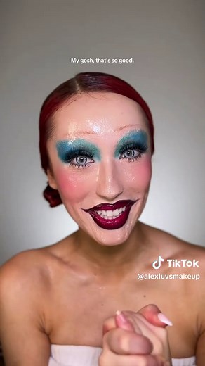 why are mannequins so creepy?🧍‍♀️ @Pat McGrath Labs glass skin technique #mannequin #mannequinmakeup #uncanny #creativemakeup