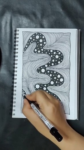 4K views · 138 reactions | what happens in the water  #nirmana #lineart #arttherapy #artistsoftiktok #artinspo #doodles #pendrawing #drawingtu | Ammy Thinker | Facebook